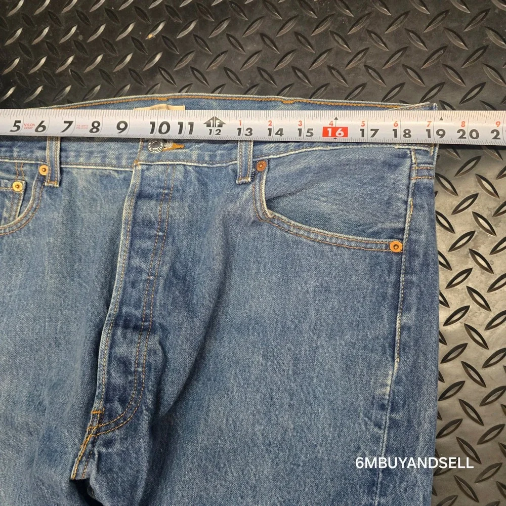VTG Levis 501 Original Straight Leg Button Fly Blue Denim Jeans Mens 40x30 Y2K